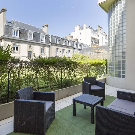 Au Quai Des Pecheurs By Cocoonr Saint Malo